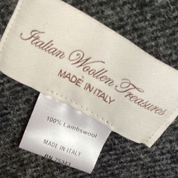 100% lambs wool unisex scarf gray black plaid Italy - Picture 3 of 3